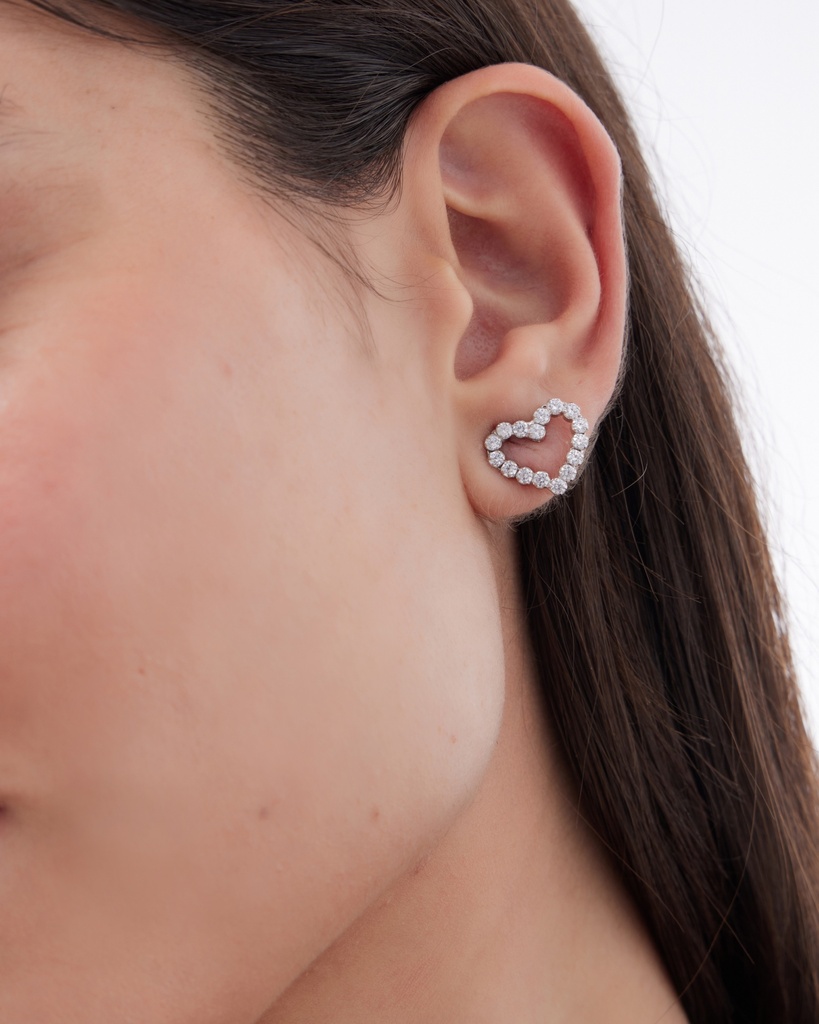 Pendientes botón Muá corazón con cristales riviere blanco en plata baño rodio