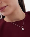 Collar corto Muá rosetón con perla y cristales riviere blanco en plata baño rodio