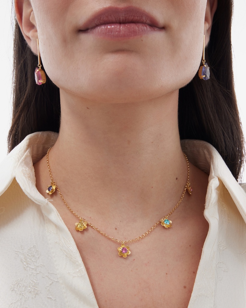 Collar corto Fleur flor con cristal multicolor en Plata baño Oro