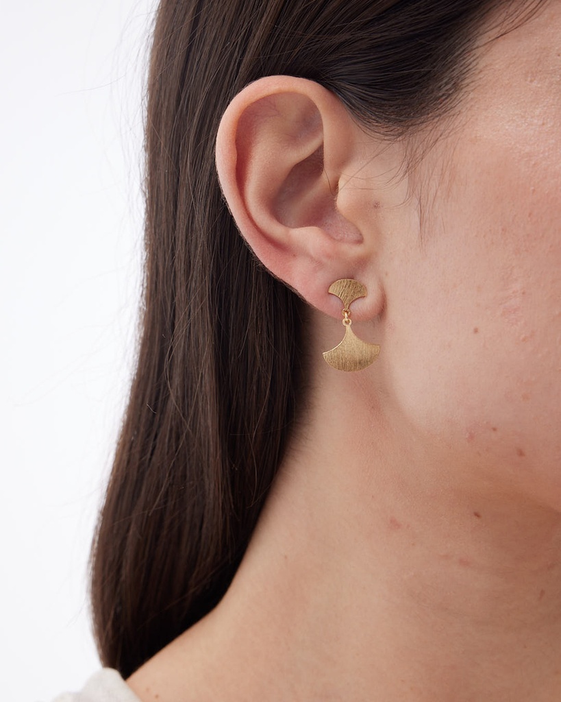 Pendientes cortos Azuree abanico textura en Plata baño Oro