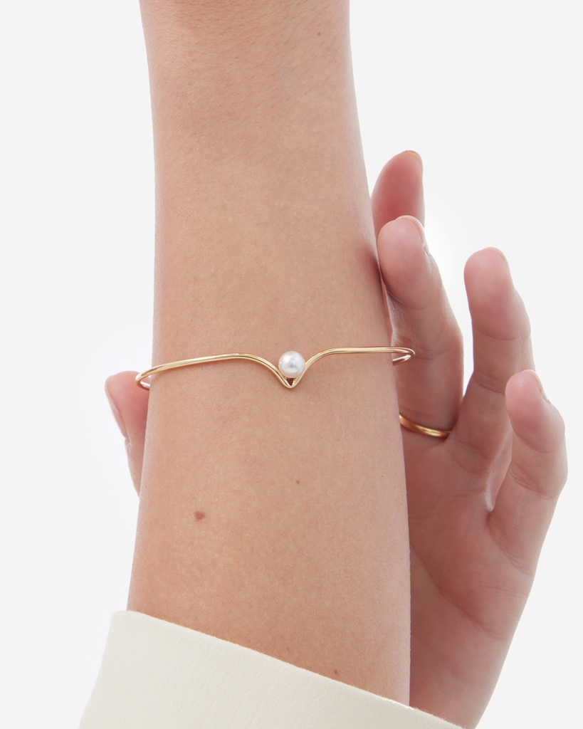 Brazalete Solene con perla en Plata baño Oro