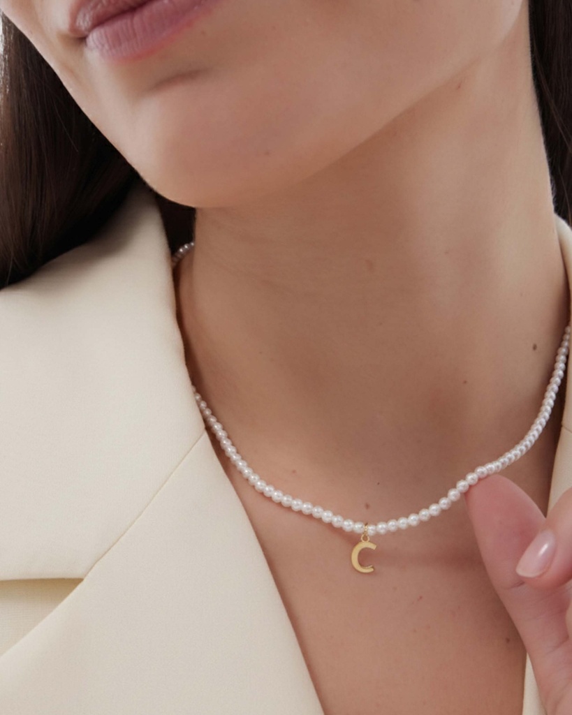 Collar corto personalizado Solene una letra con perla en Plata baño Oro