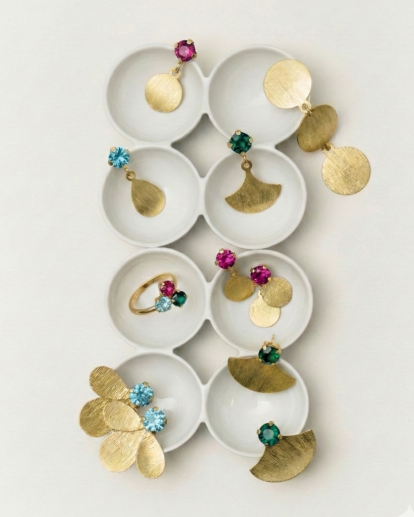 Pendientes cortos Azure gota textura con cristal azul en Plata baño Oro